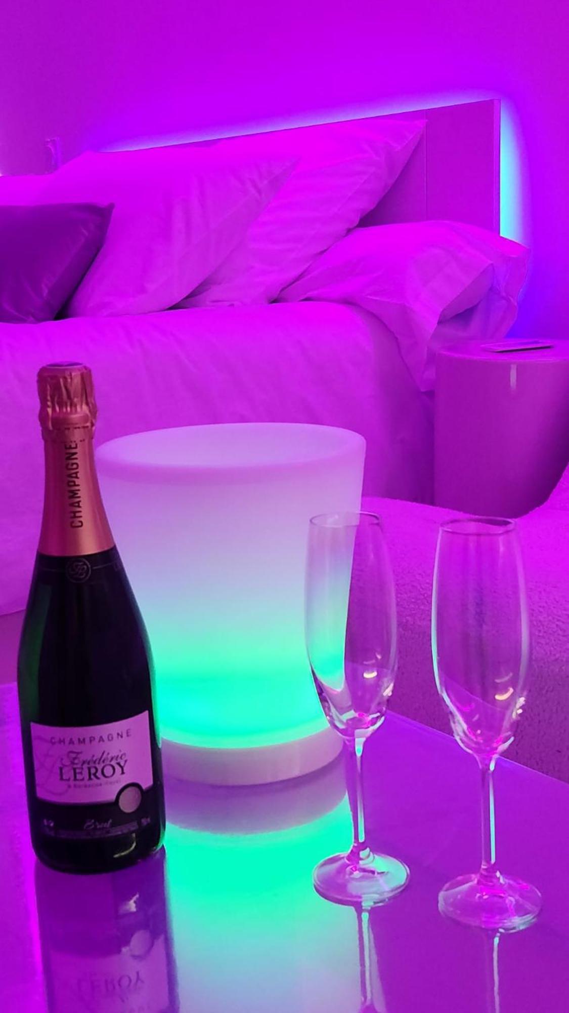 Love Room A 30 Mn Des Plages Et De Vannes Questembert 外观 照片